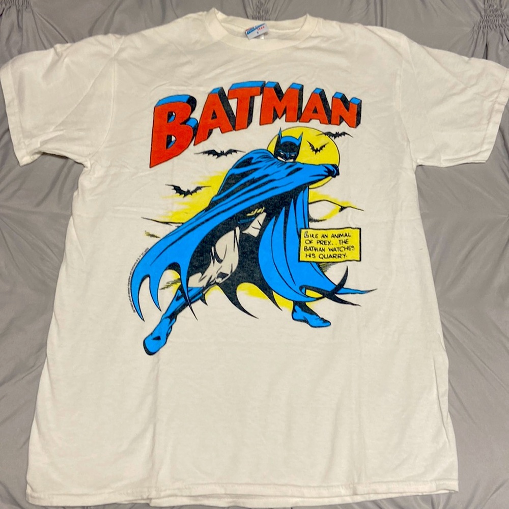 Batman classic shirt 90⭐️
